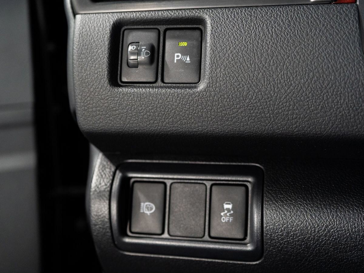 Toyota Camry 2013 - фото автомобиля