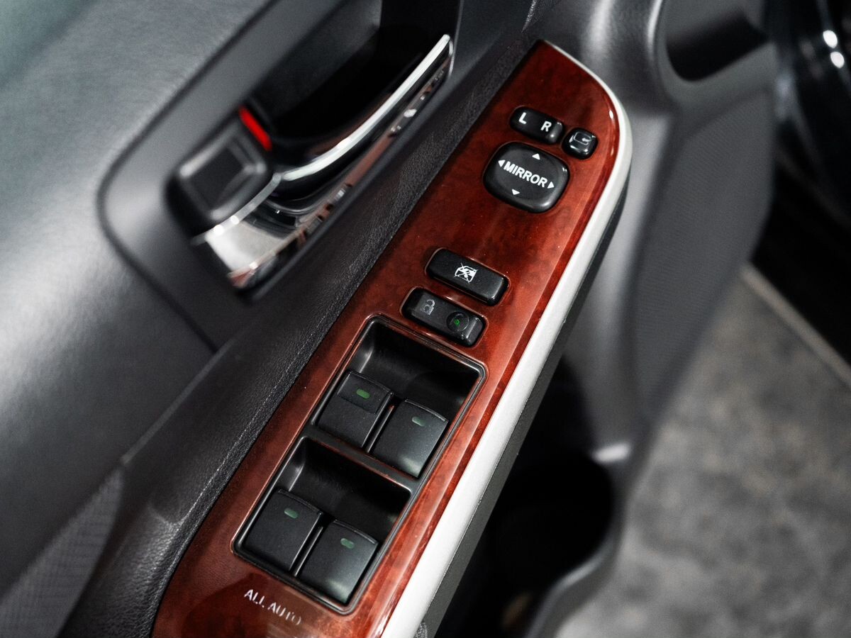 Toyota Camry 2013 - фото автомобиля