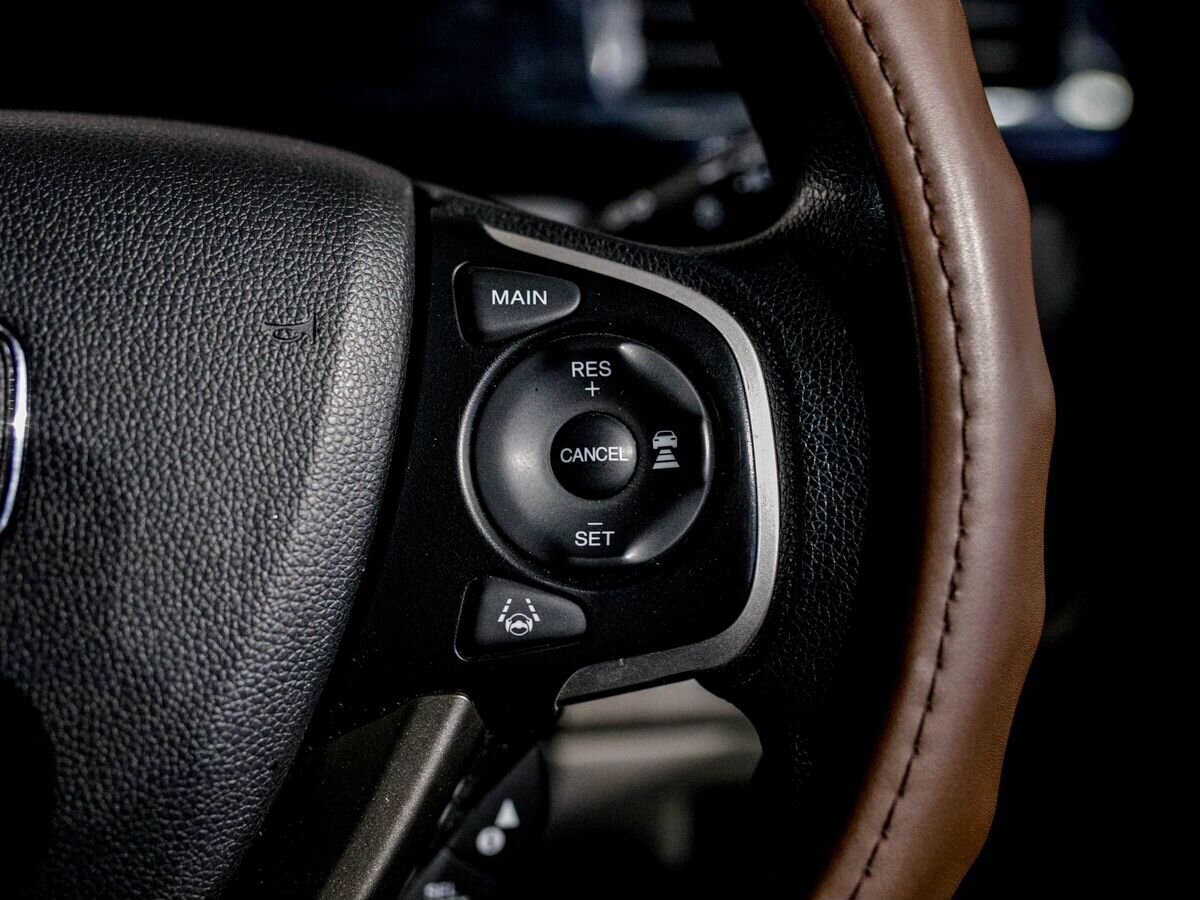 Honda Stepwgn 2019 - фото автомобиля