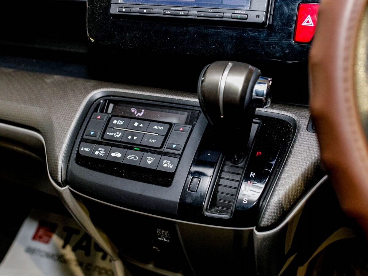 Honda Stepwgn 2019 - фото автомобиля