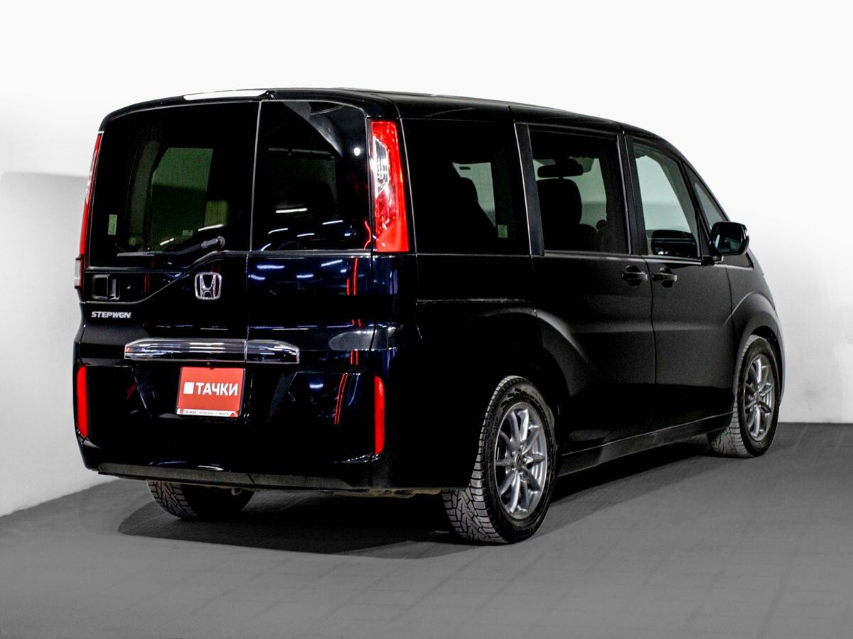Honda Stepwgn 2019 - фото автомобиля