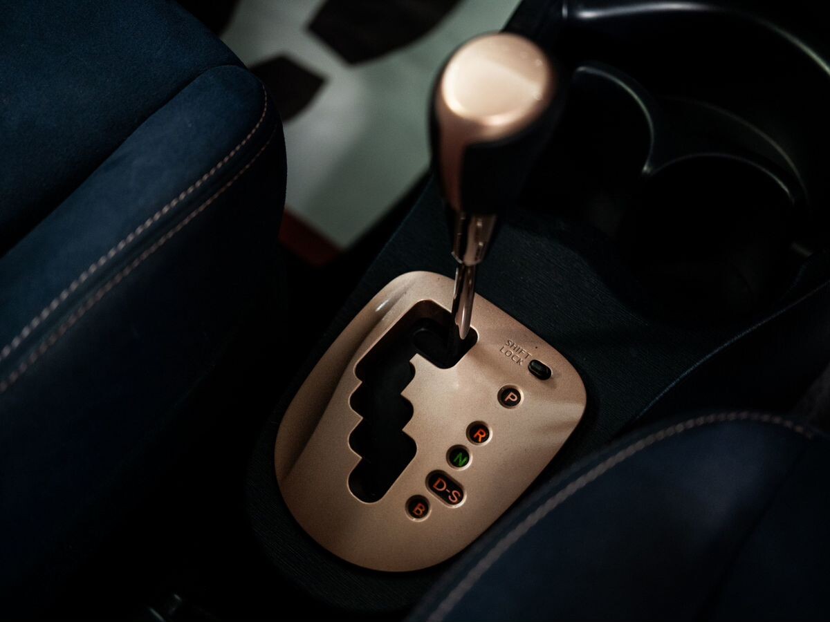 Toyota Vitz 2013 - фото автомобиля