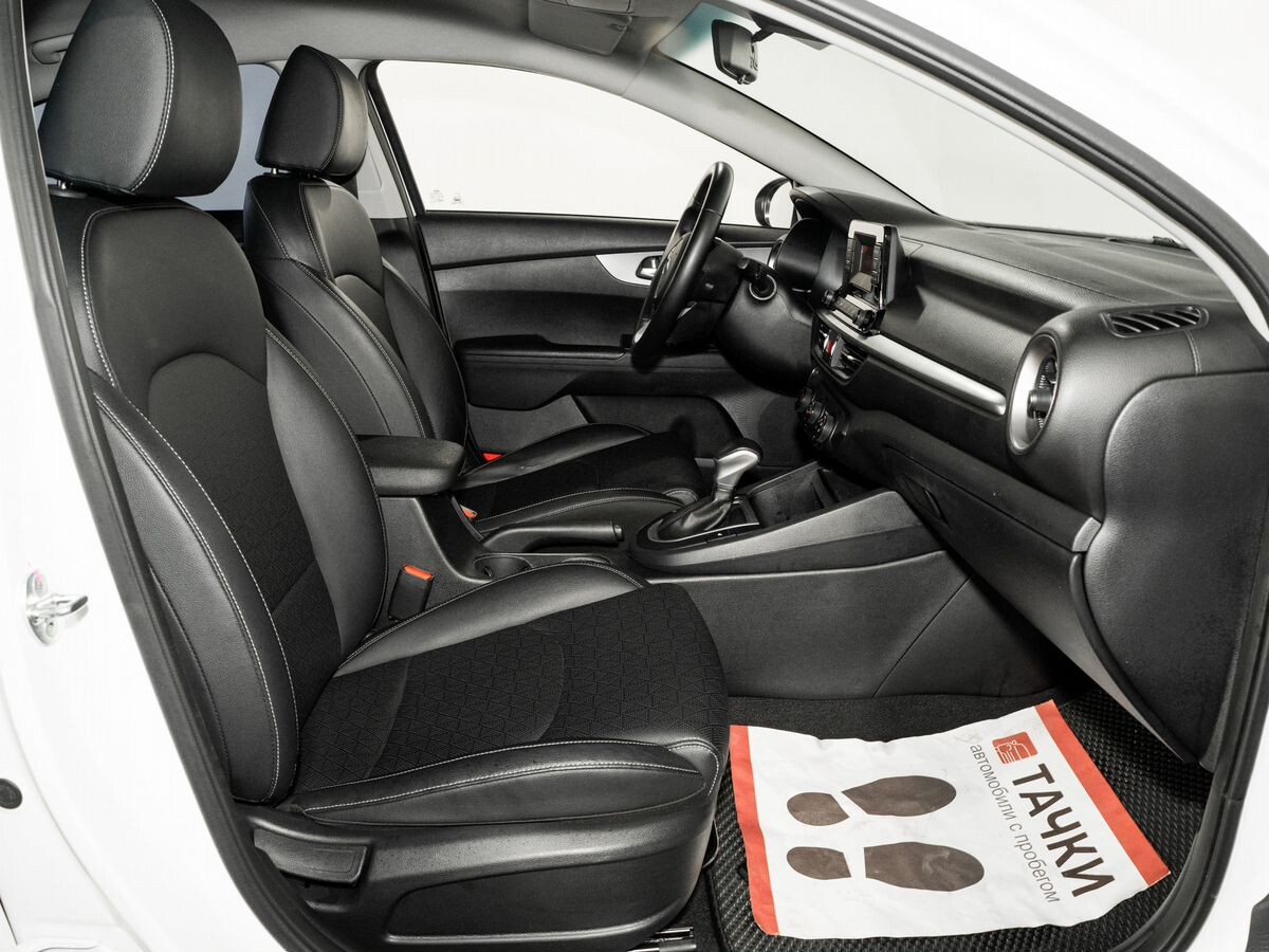 Kia K3 2021 - фото автомобиля