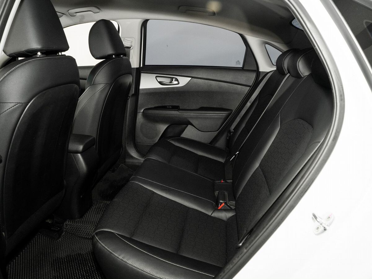 Kia K3 2021 - фото автомобиля