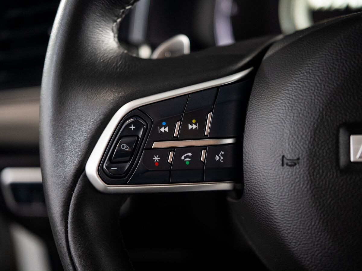 Haval F7 2020 - фото автомобиля