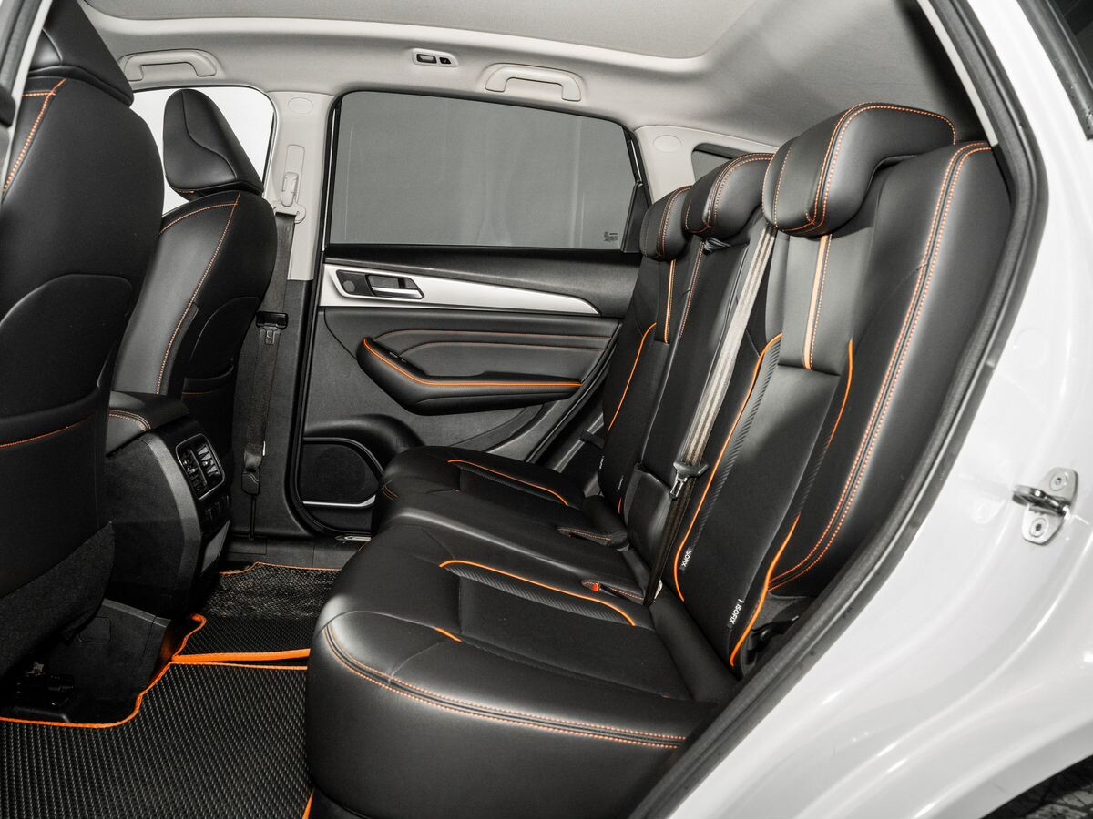 Haval F7 2020 - фото автомобиля