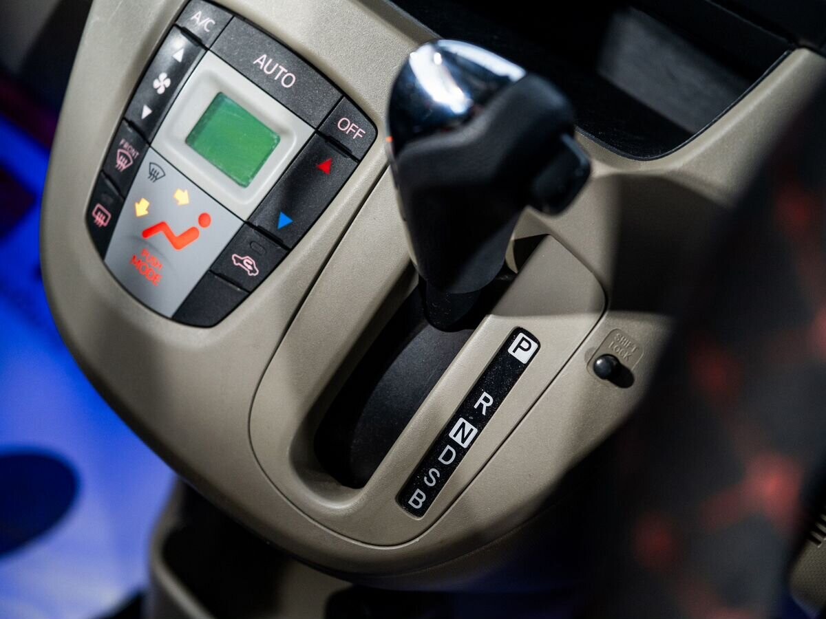Daihatsu Move 2013 - фото автомобиля