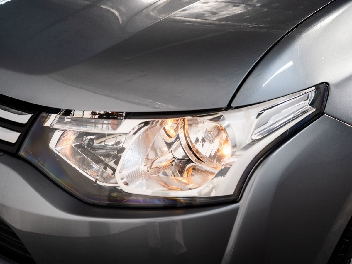 Mitsubishi Outlander 2012 - фото автомобиля
