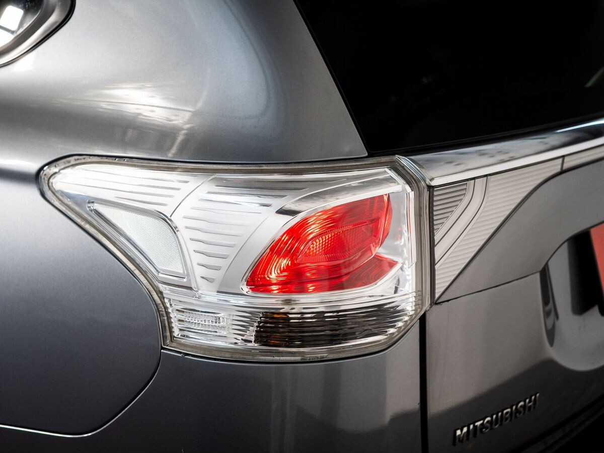 Mitsubishi Outlander 2012 - фото автомобиля