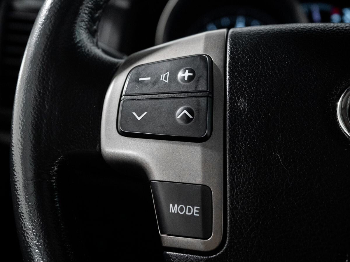 Toyota Land Cruiser 2008 - фото автомобиля