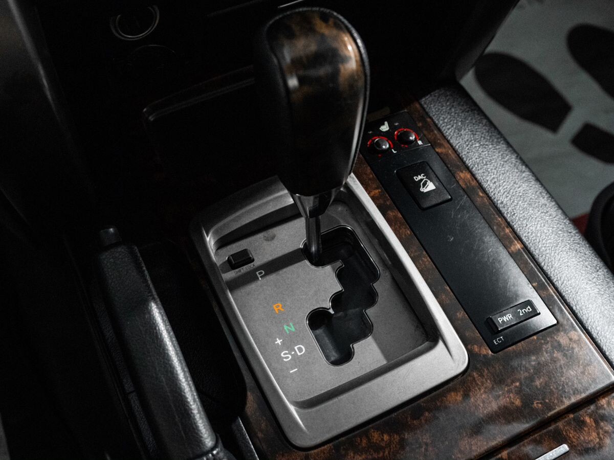 Toyota Land Cruiser 2008 - фото автомобиля