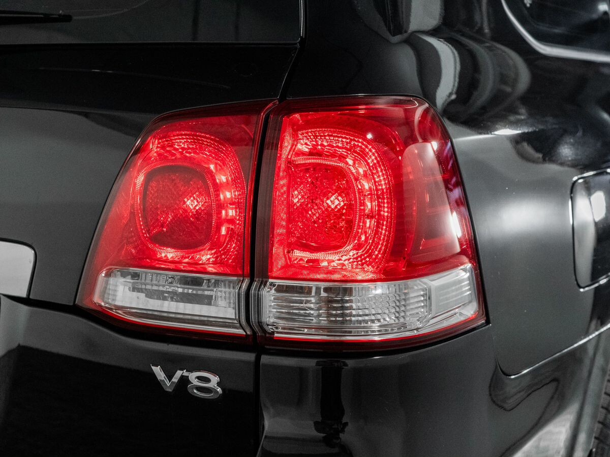 Toyota Land Cruiser 2008 - фото автомобиля