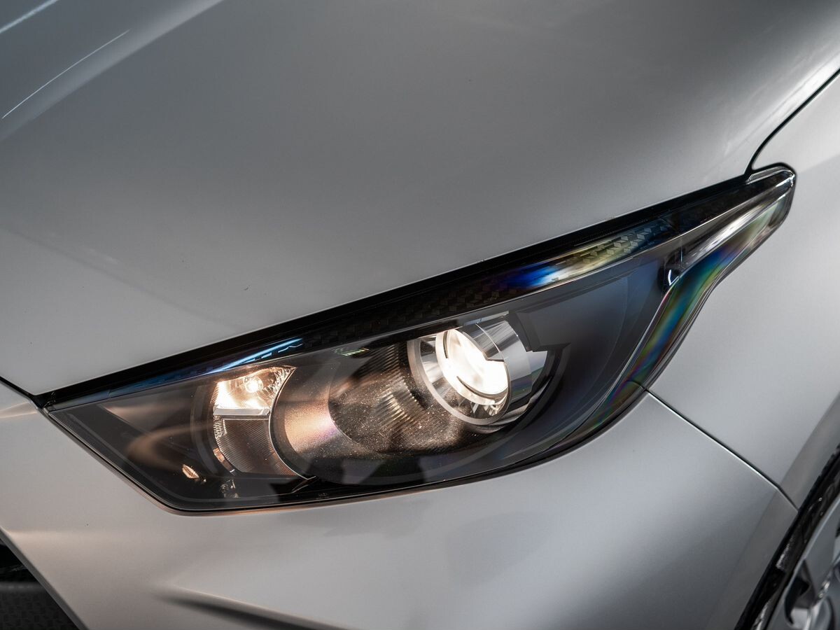 Toyota Yaris 2020 - фото автомобиля