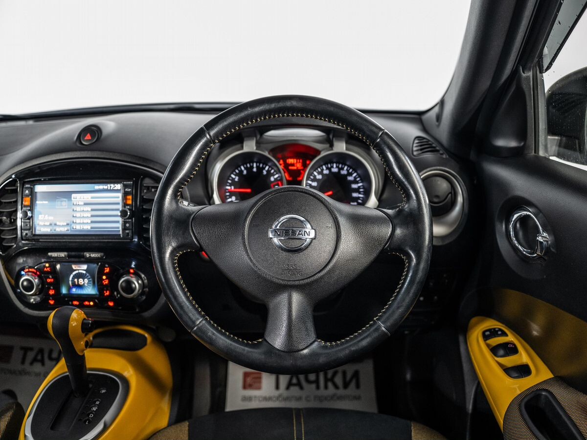 Nissan Juke 2015 - фото автомобиля