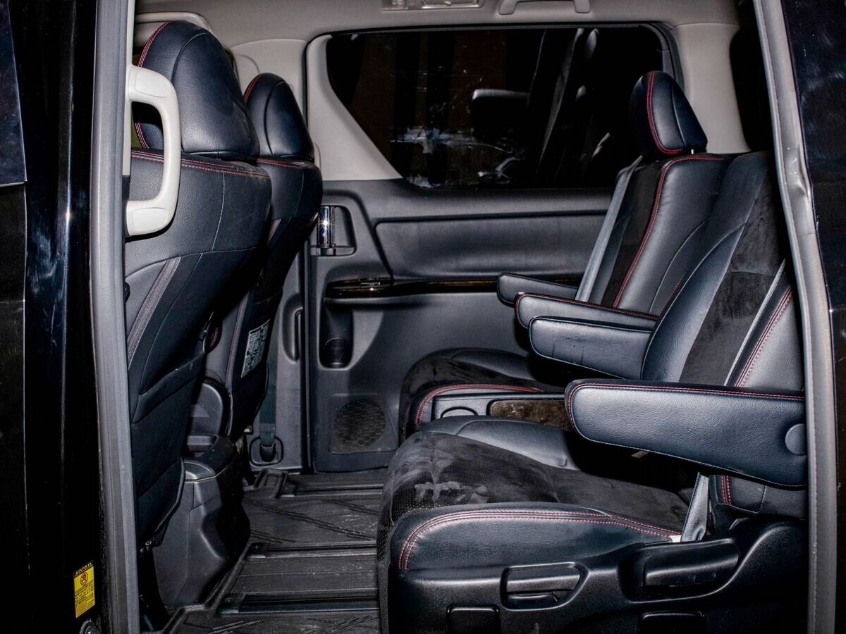 Toyota Vellfire 2013 - фото автомобиля