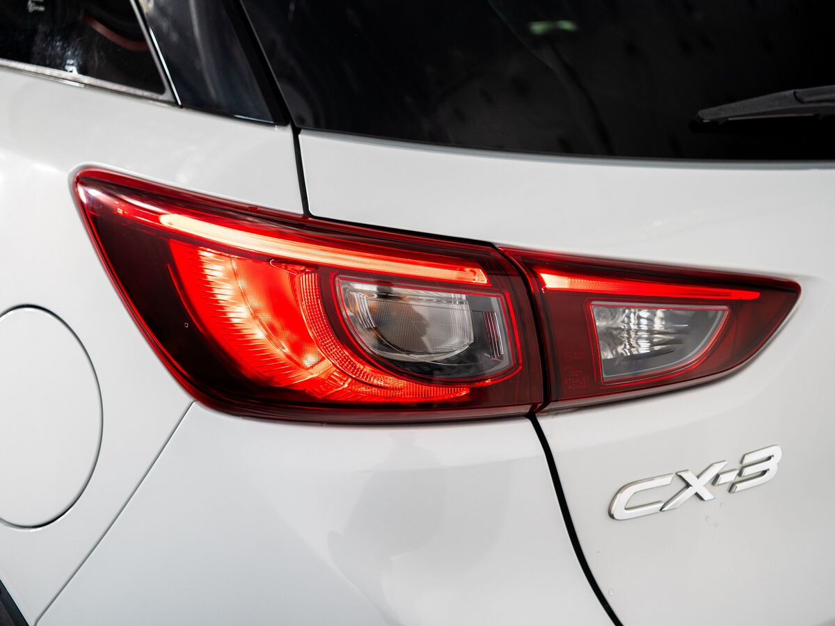 Mazda CX-3 2015 - фото автомобиля