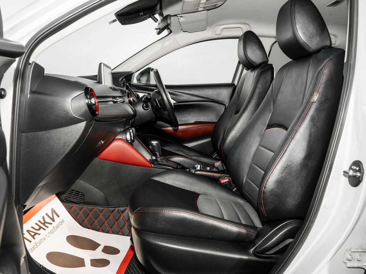 Mazda CX-3 2015 - фото автомобиля