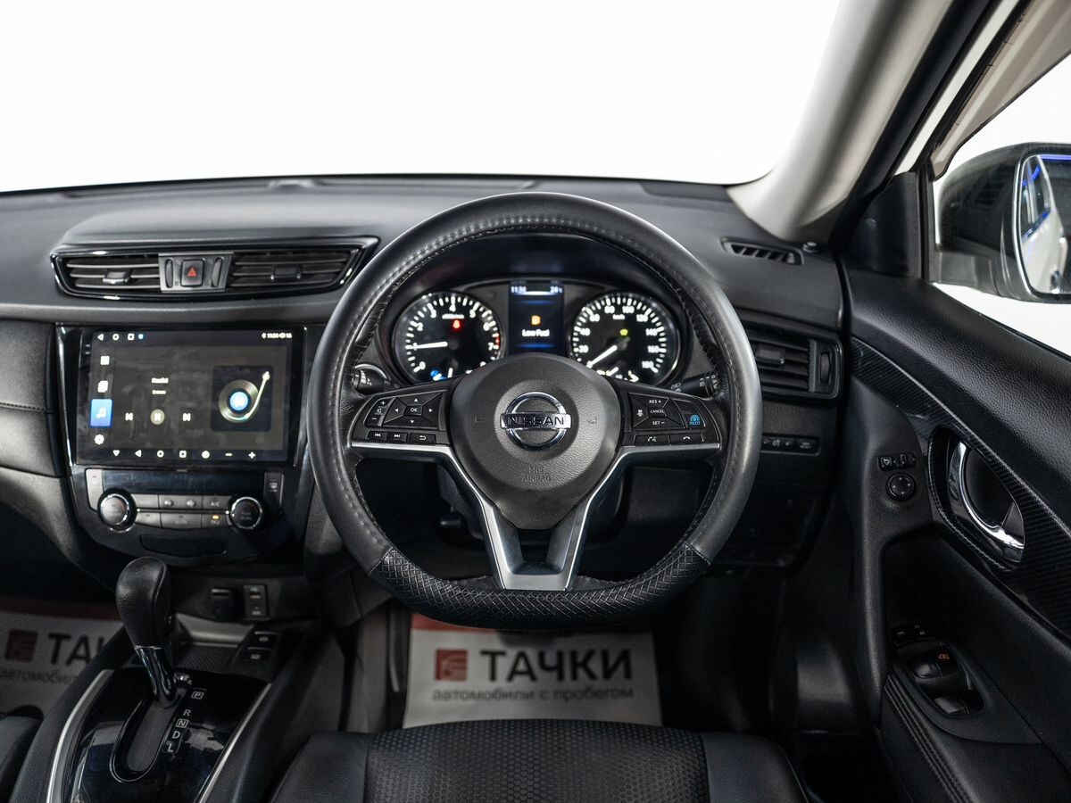 Nissan X-Trail 2017 - фото автомобиля