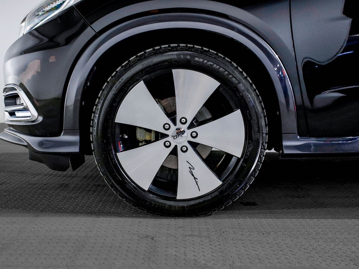 Honda Vezel 2019 - фото автомобиля