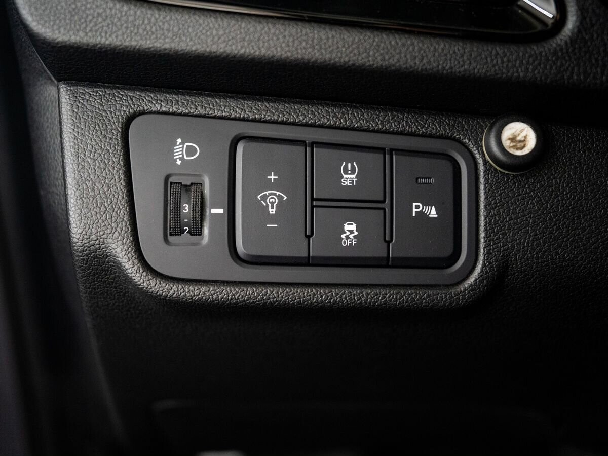 Hyundai Solaris 2021 - фото автомобиля