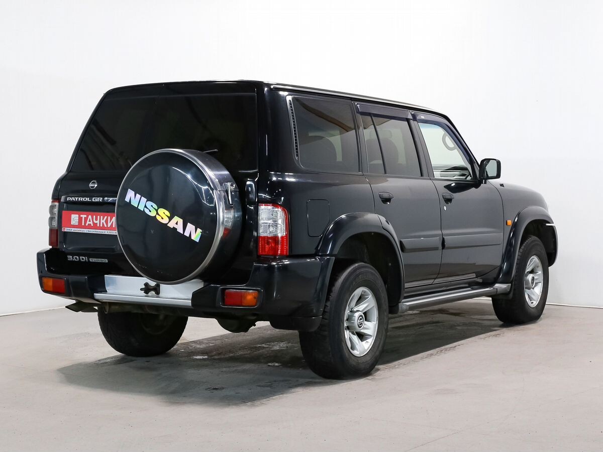 Nissan Patrol 2004 - фото автомобиля