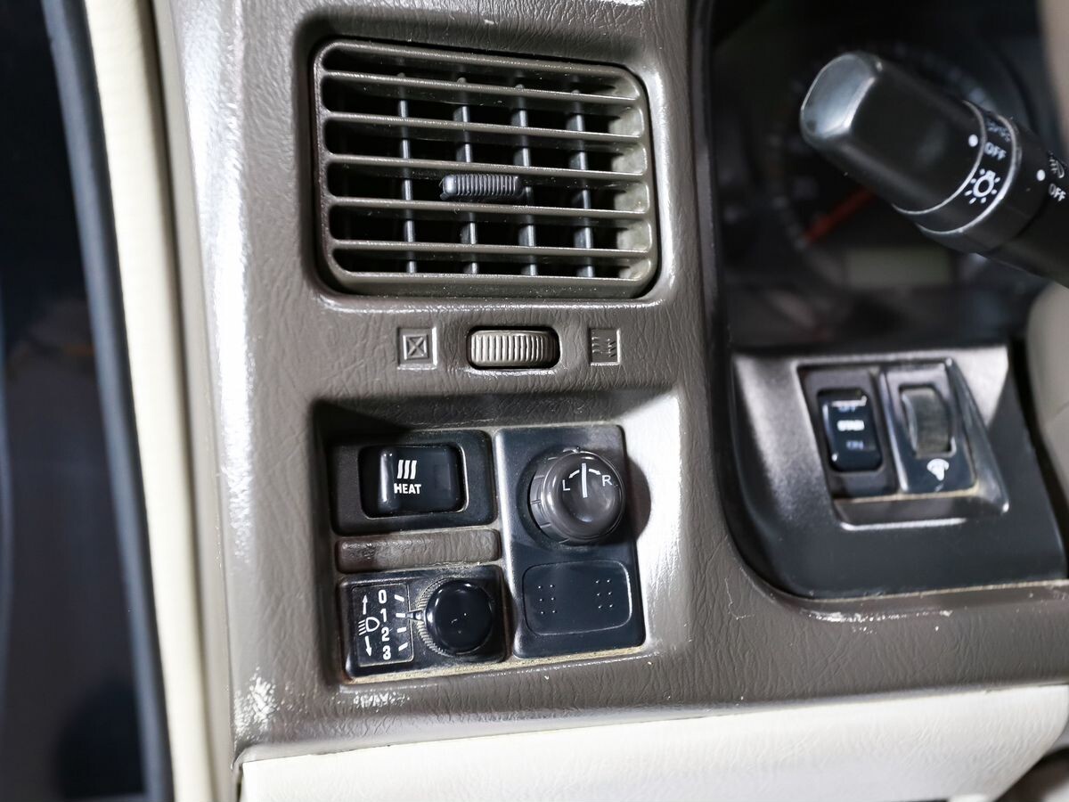 Nissan Patrol 2004 - фото автомобиля