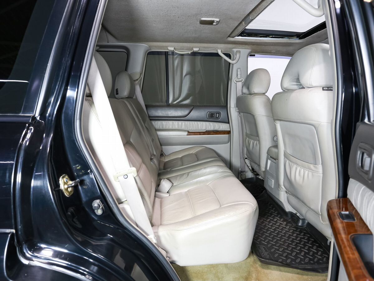 Nissan Patrol 2004 - фото автомобиля