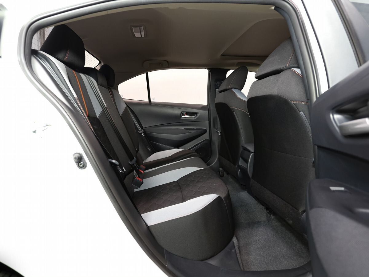 Toyota Corolla 2024 - фото автомобиля