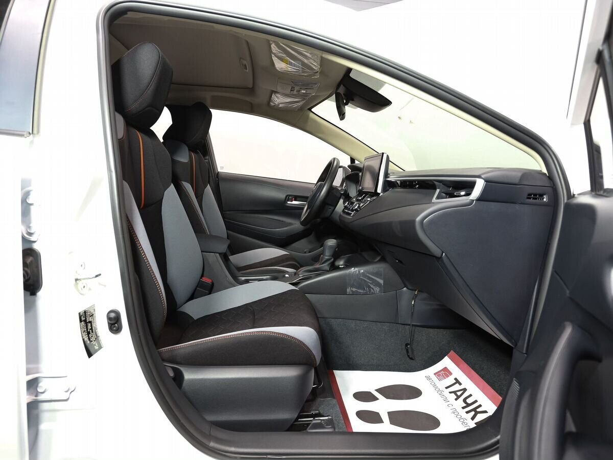 Toyota Corolla 2024 - фото автомобиля