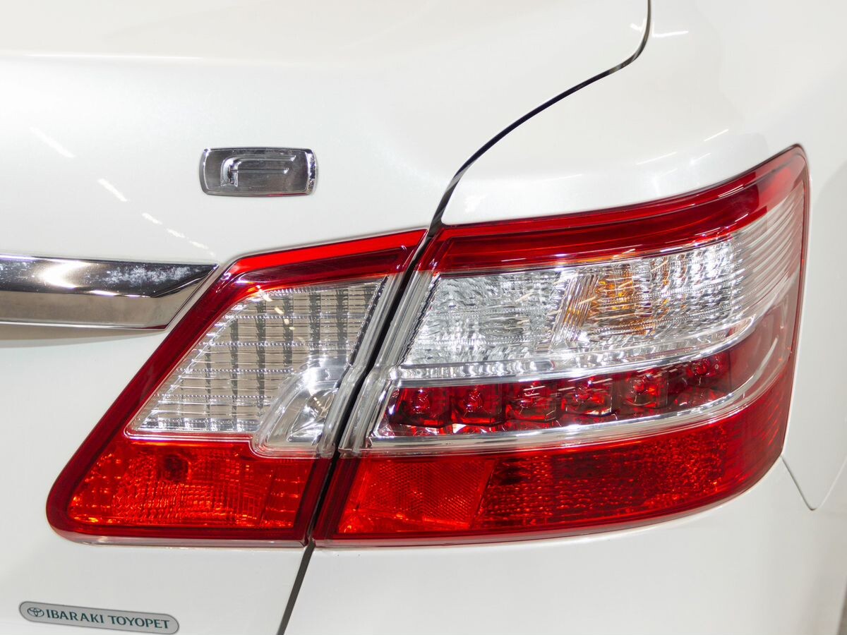 Toyota Premio 2012 - фото автомобиля