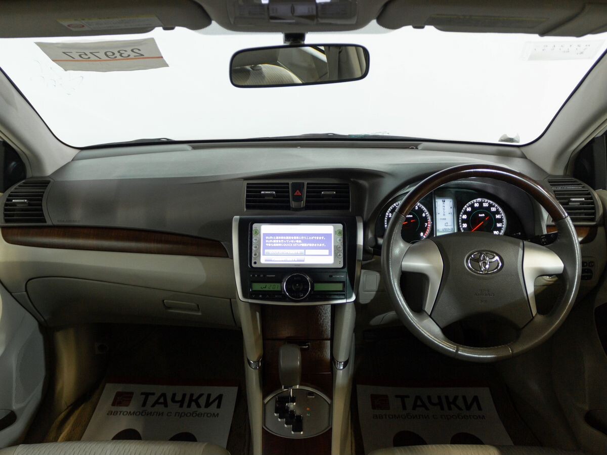 Toyota Premio 2012 - фото автомобиля