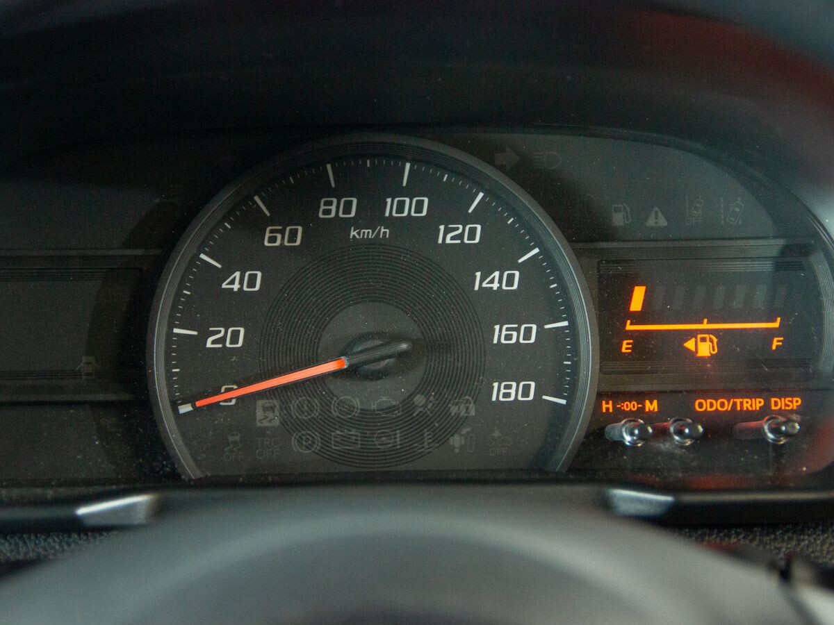 Toyota Tank 2018 - фото автомобиля