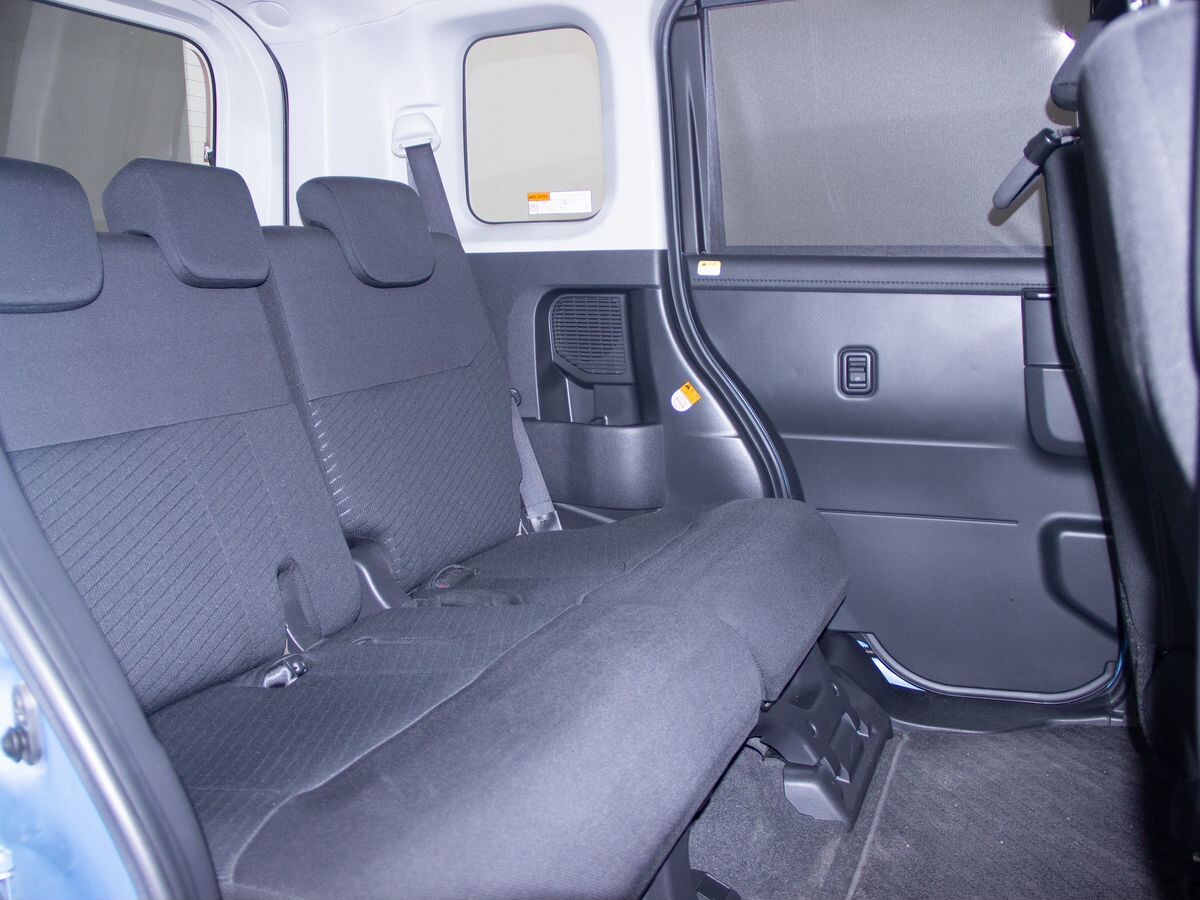 Toyota Tank 2018 - фото автомобиля