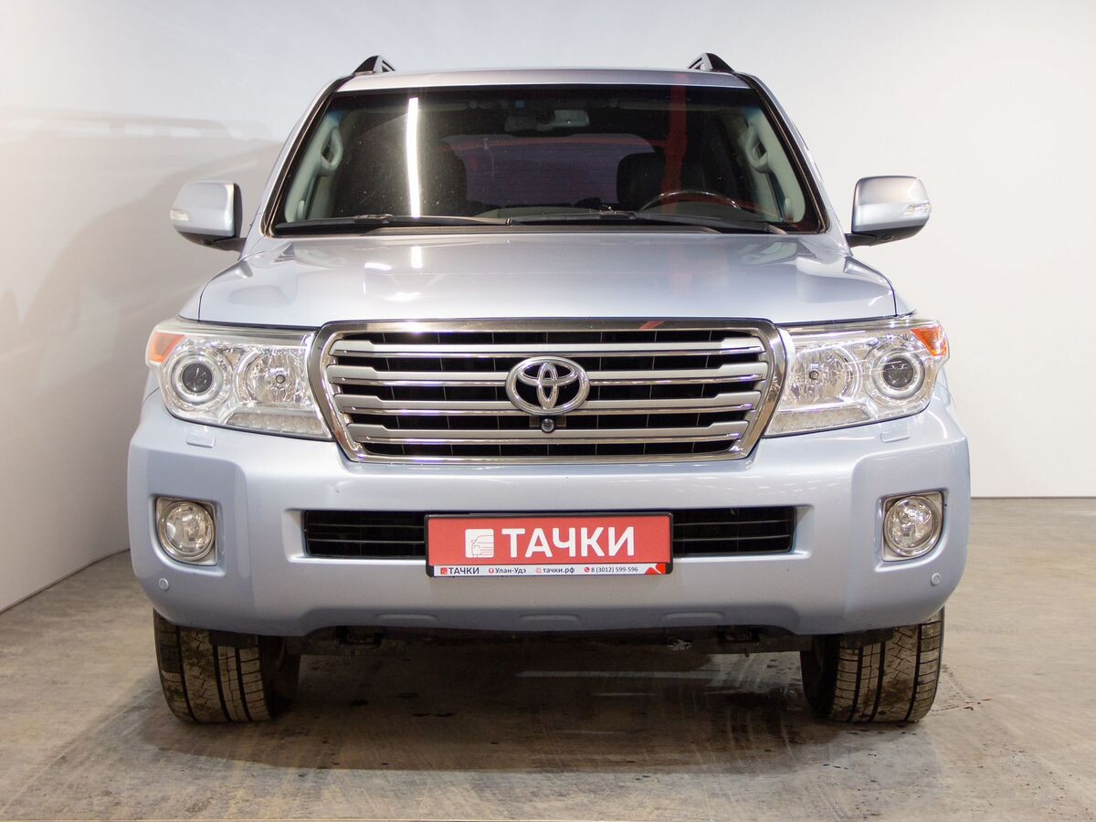 Toyota Land Cruiser 2013 - фото автомобиля