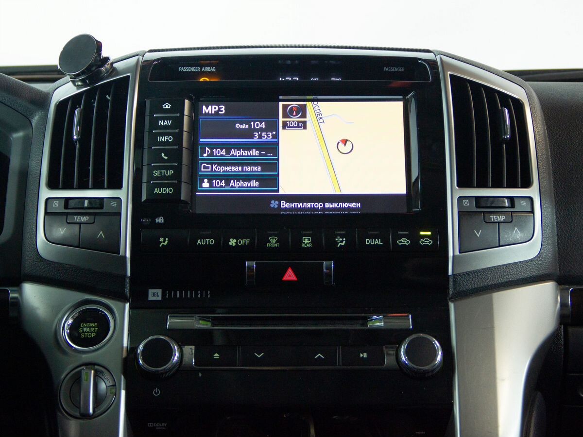 Toyota Land Cruiser 2013 - фото автомобиля