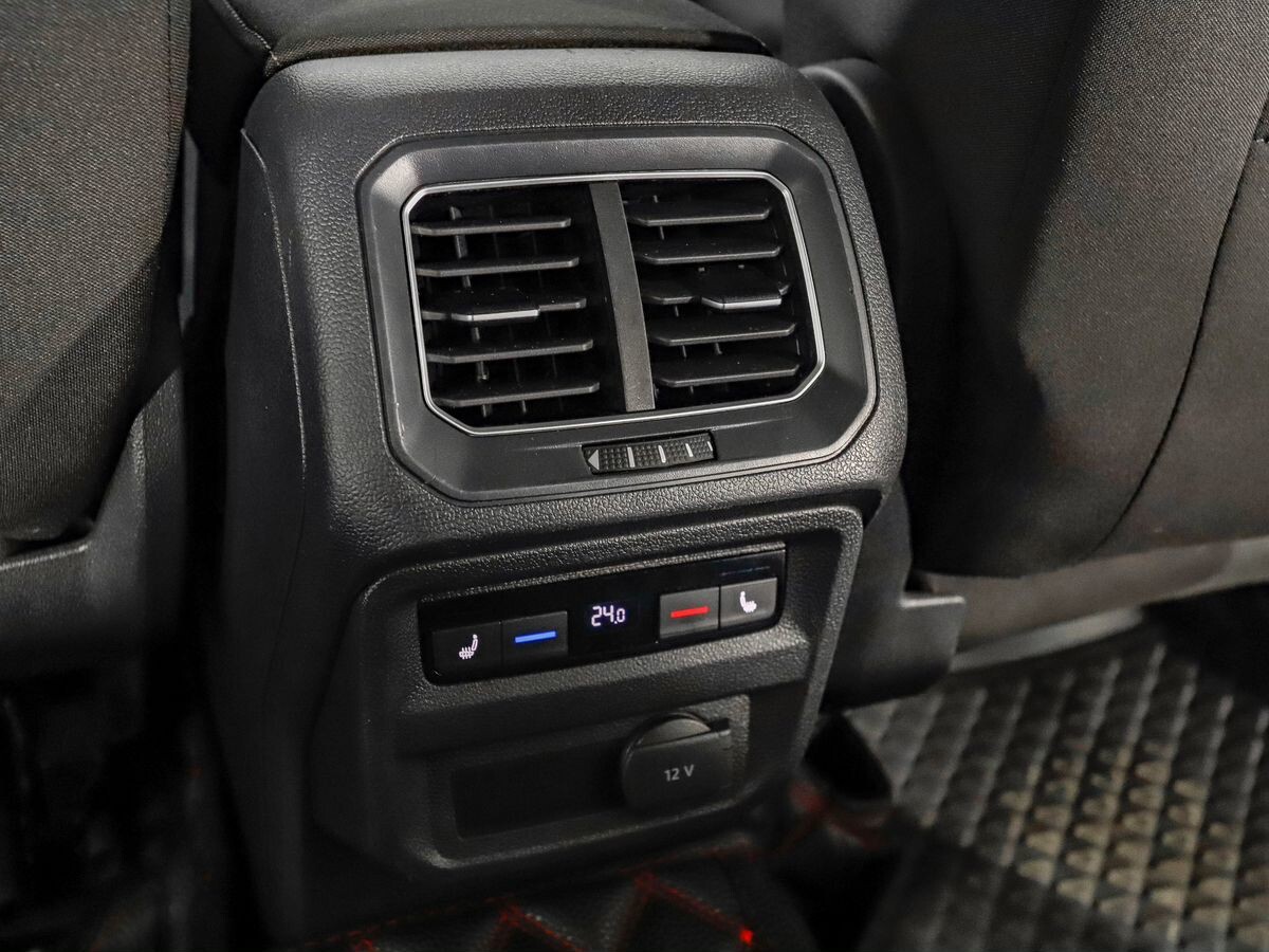 Volkswagen Tiguan 2017 - фото автомобиля