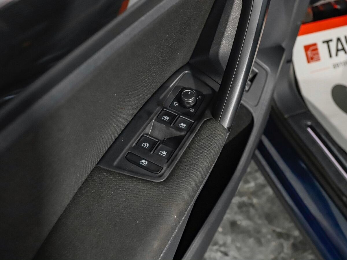 Volkswagen Tiguan 2017 - фото автомобиля