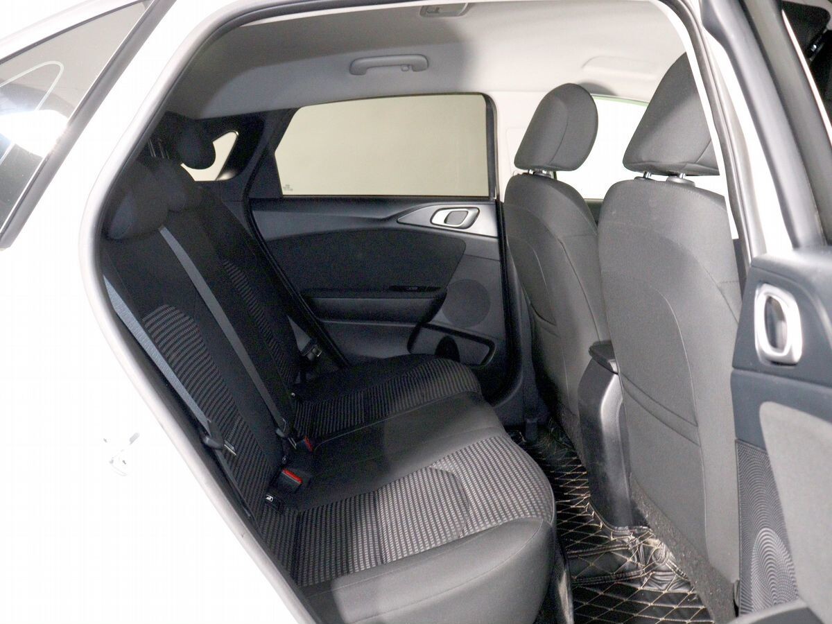 Kia Ceed 2018 - фото автомобиля