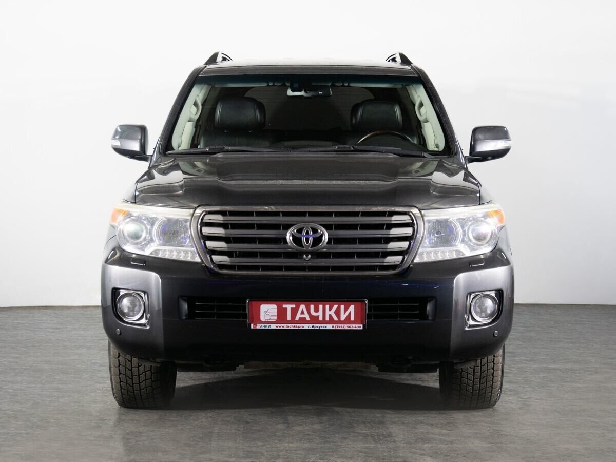 Toyota Land Cruiser 2012 - фото автомобиля