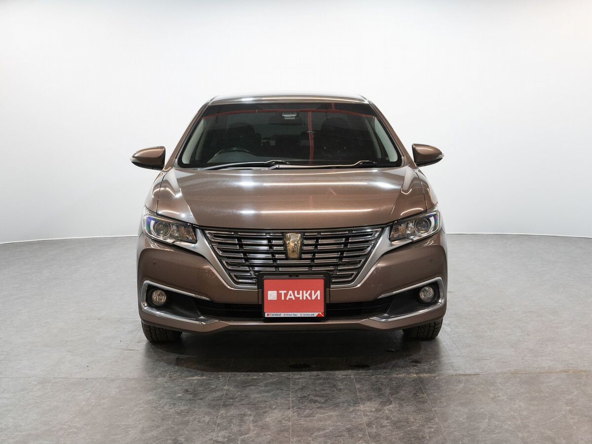 Toyota Premio 2018 - фото автомобиля