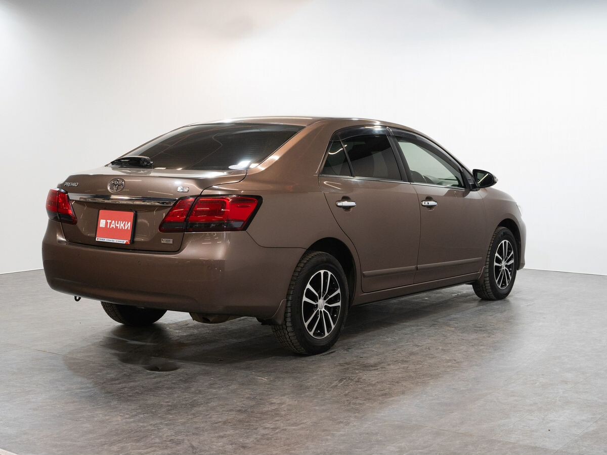 Toyota Premio 2018 - фото автомобиля