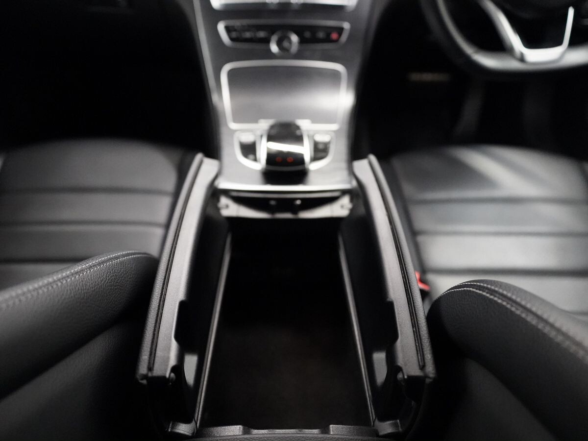 Mercedes-Benz C-Class 2016 - фото автомобиля