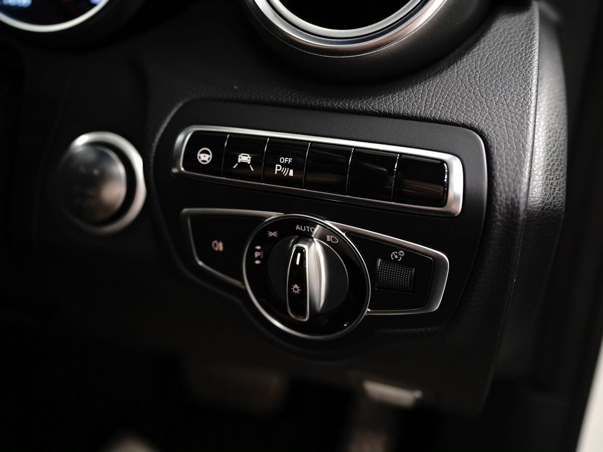 Mercedes-Benz C-Class 2016 - фото автомобиля