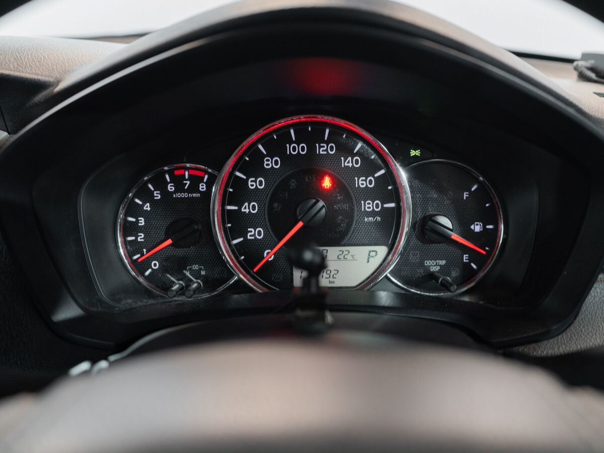 Toyota Corolla 2018 - фото автомобиля