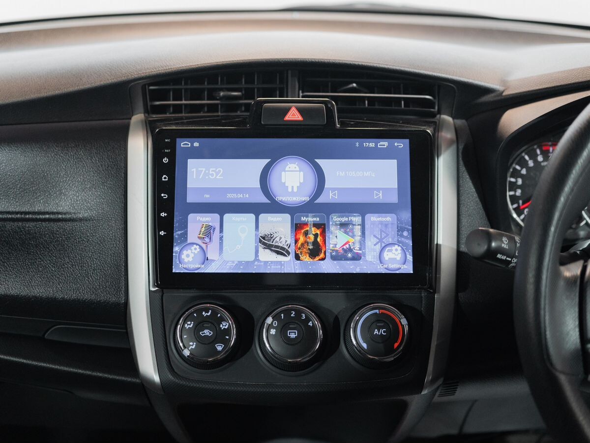 Toyota Corolla 2018 - фото автомобиля