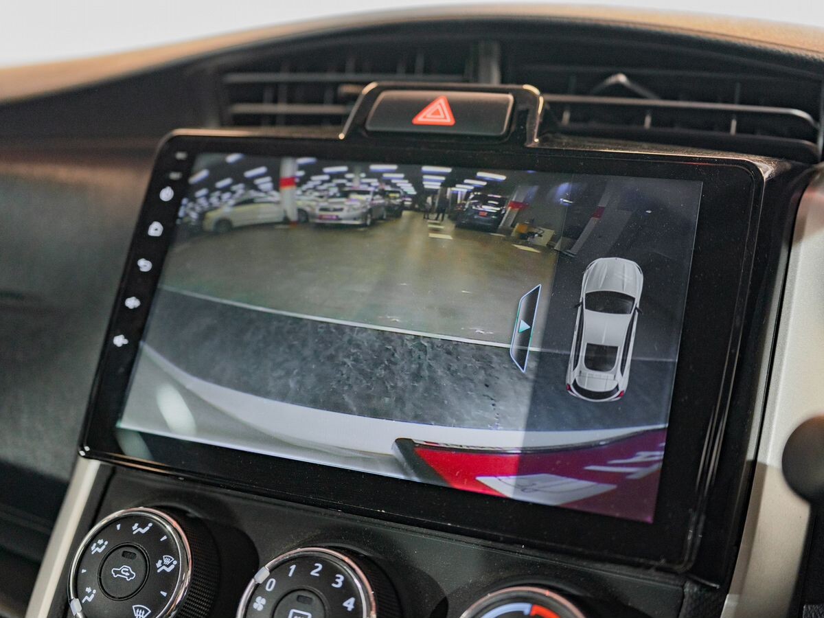 Toyota Corolla 2018 - фото автомобиля