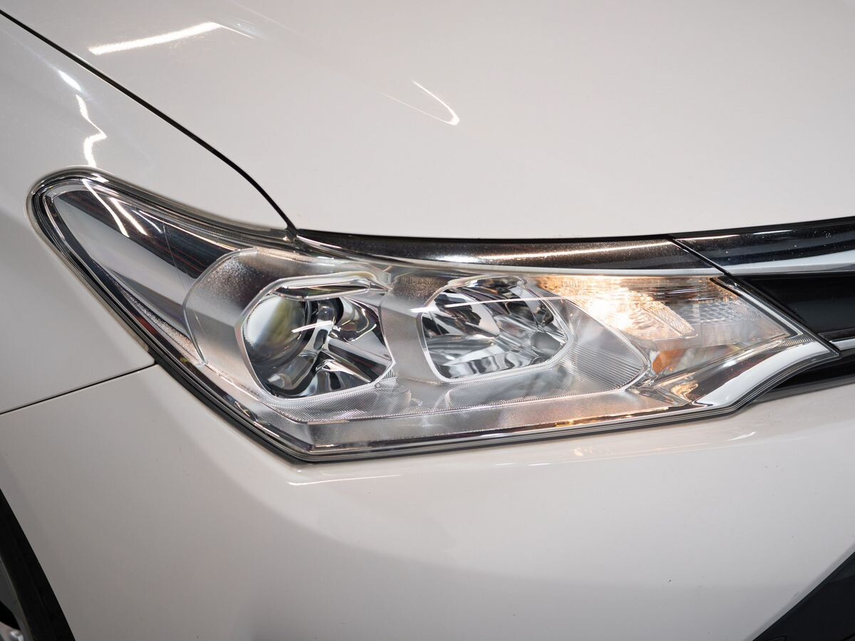 Toyota Corolla 2018 - фото автомобиля