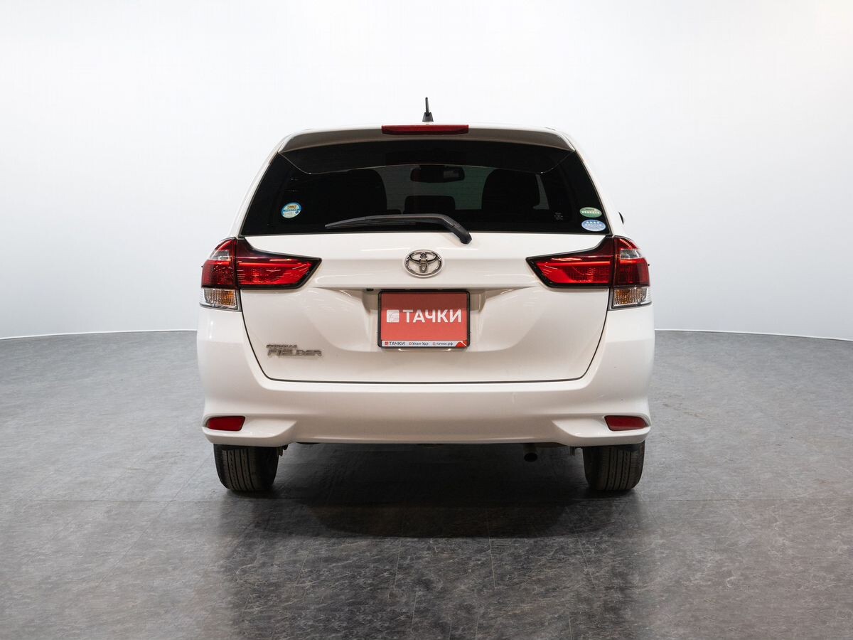 Toyota Corolla 2018 - фото автомобиля