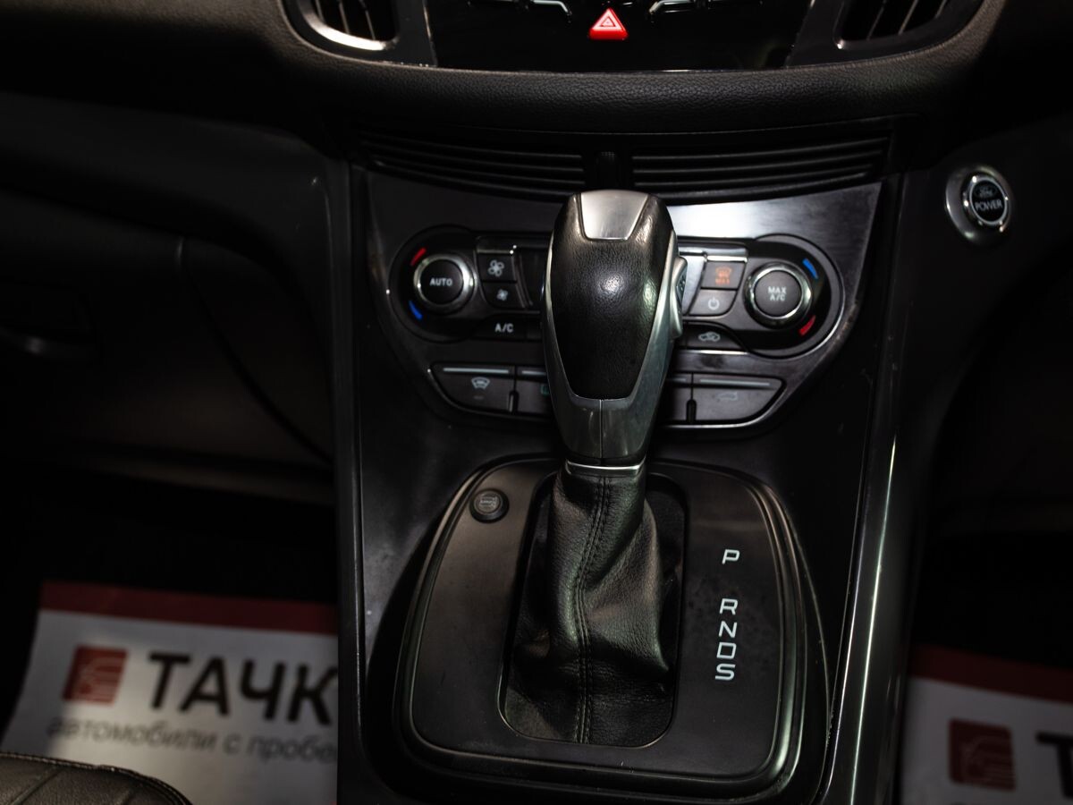 Ford Kuga 2013 - фото автомобиля