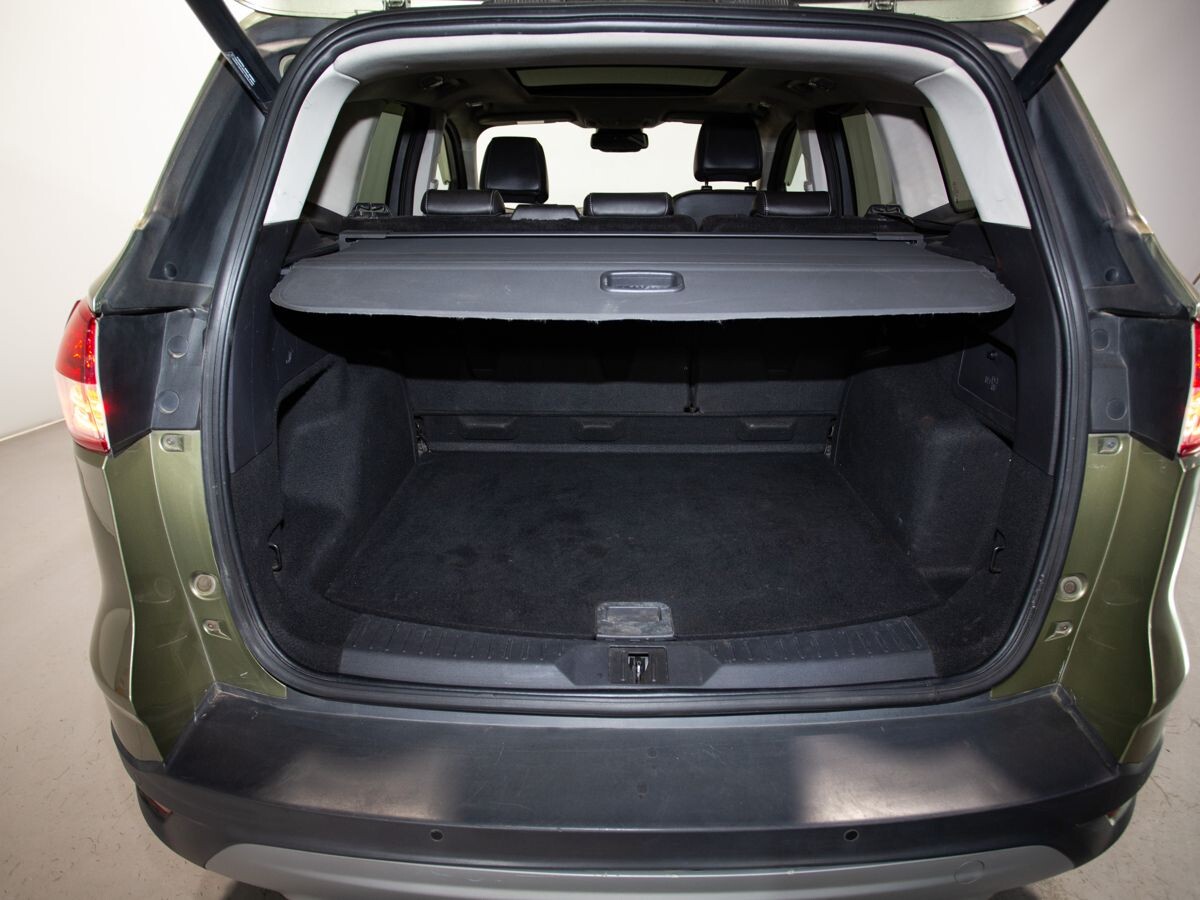 Ford Kuga 2013 - фото автомобиля